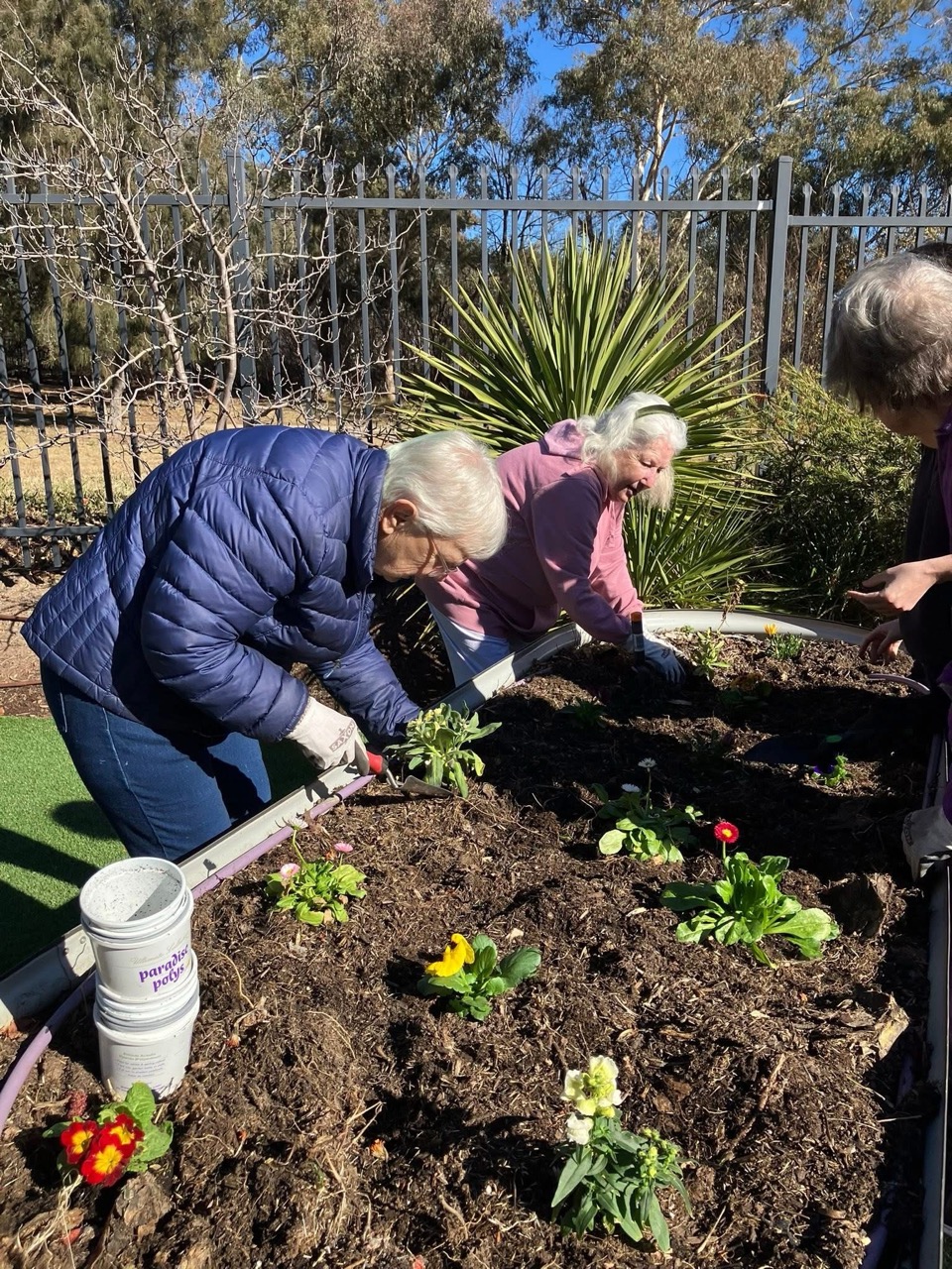 Warrigal Stirling residents gardening